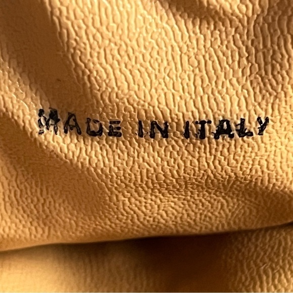 VINTAGE Purple Dot Pattern Clutch Purse Made In Italy - Picture 7 of 7